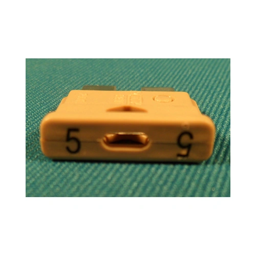 5A  32V  késes biztosíték /RENDELÉSRE