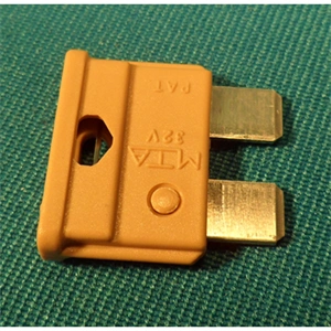 5A  32V  késes biztosíték /RENDELÉSRE